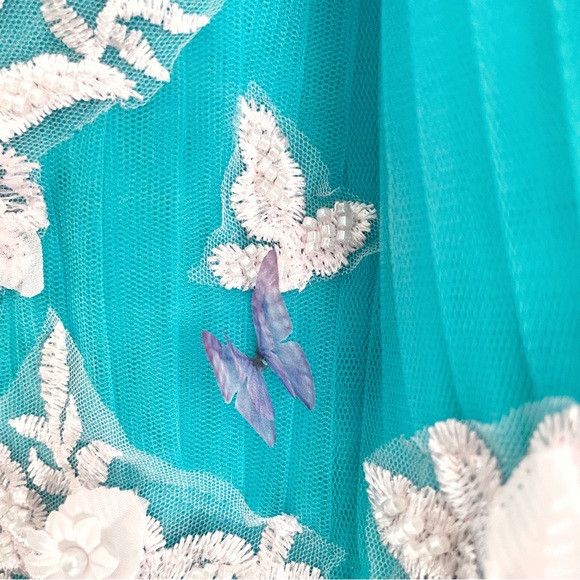 Short Formal Dress in Tulle for Homecoming Prom or Wedding with 3D Butterflies - Picture 4 of 7